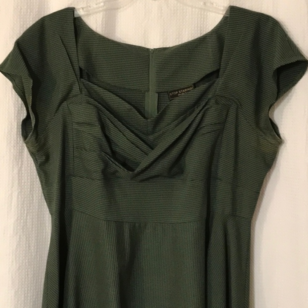 GORGEOUS Green Dress with full skirt